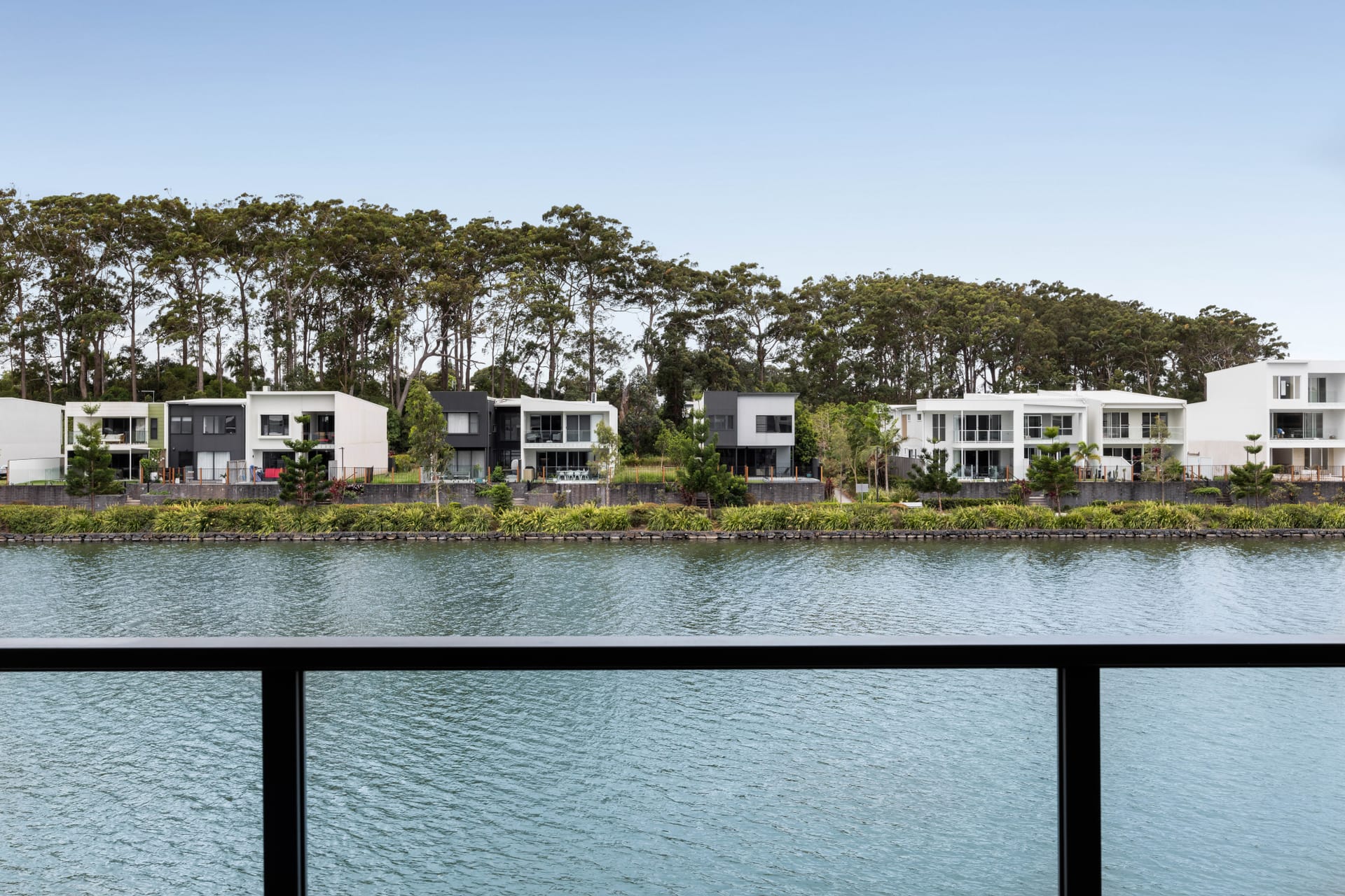 North Facing Waterfront: Light-Filled Designer Living