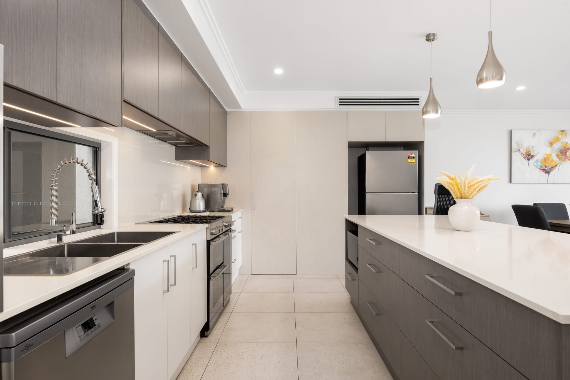 North Facing Waterfront: Light-Filled Designer Living