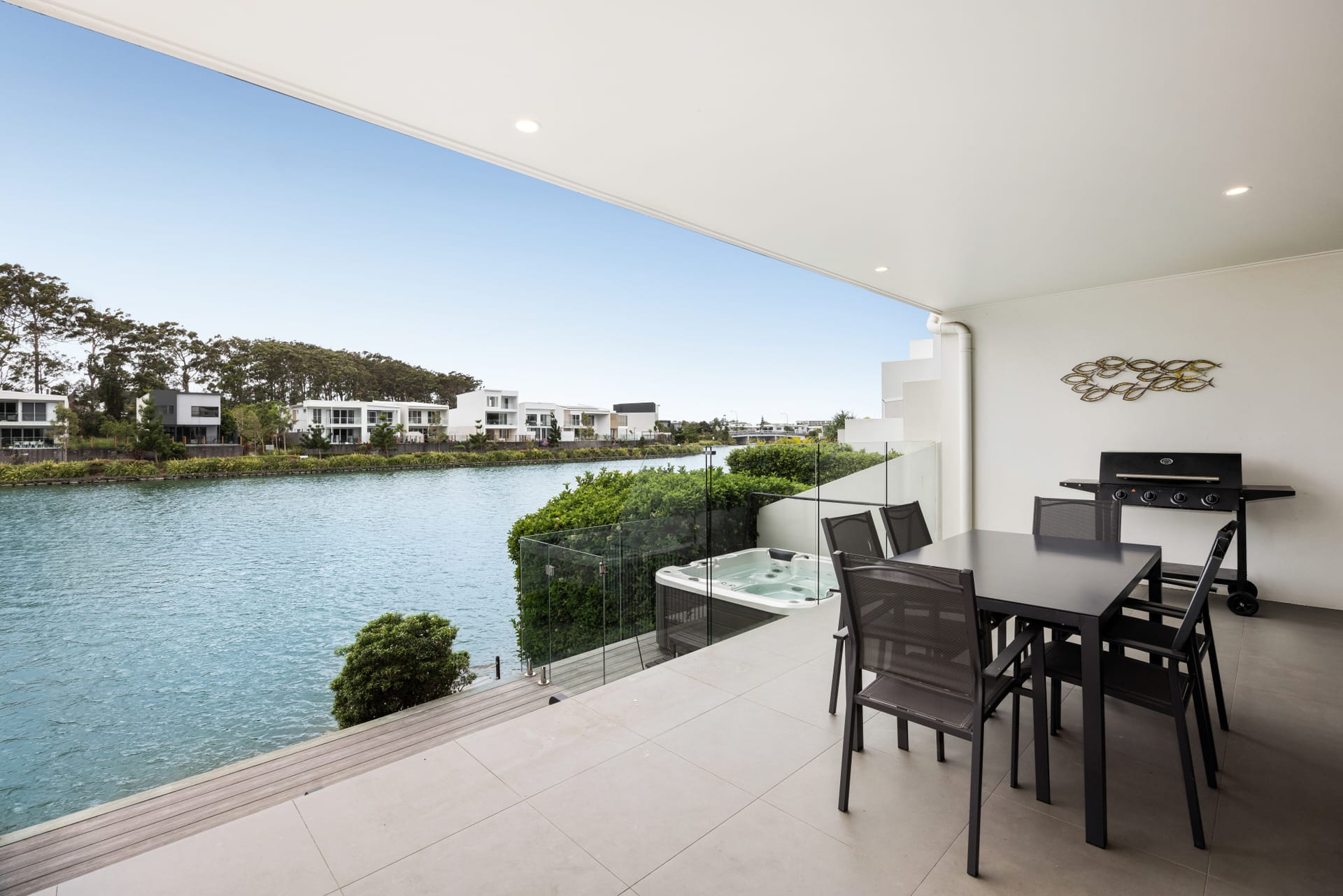 North Facing Waterfront: Light-Filled Designer Living