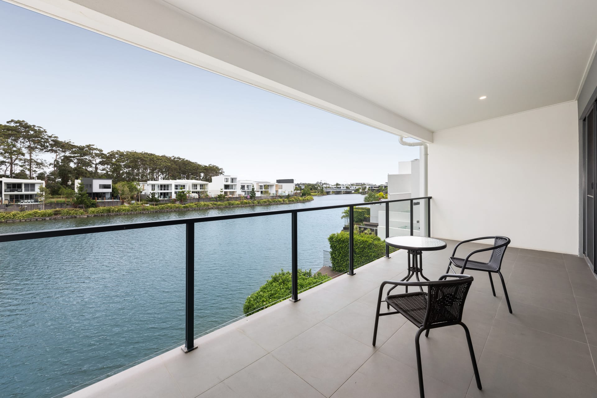 North Facing Waterfront: Light-Filled Designer Living