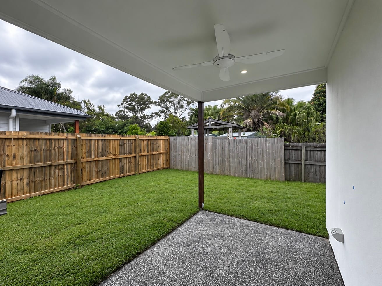 Near-New Comfort, Contemporary Style & Effortless Family Living