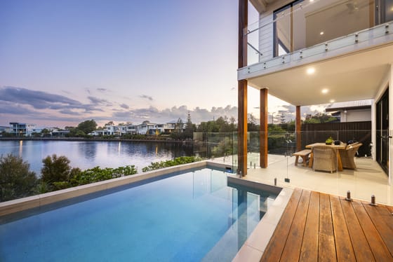 Birtinya Bliss: Luxe Waterfront Living Awaits…