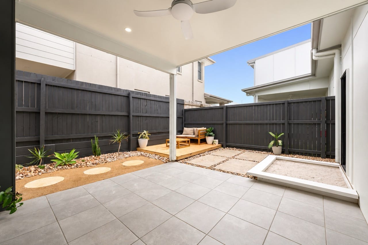 Parkside Perfection with Contemporary Comfort & Lifestyle Appeal