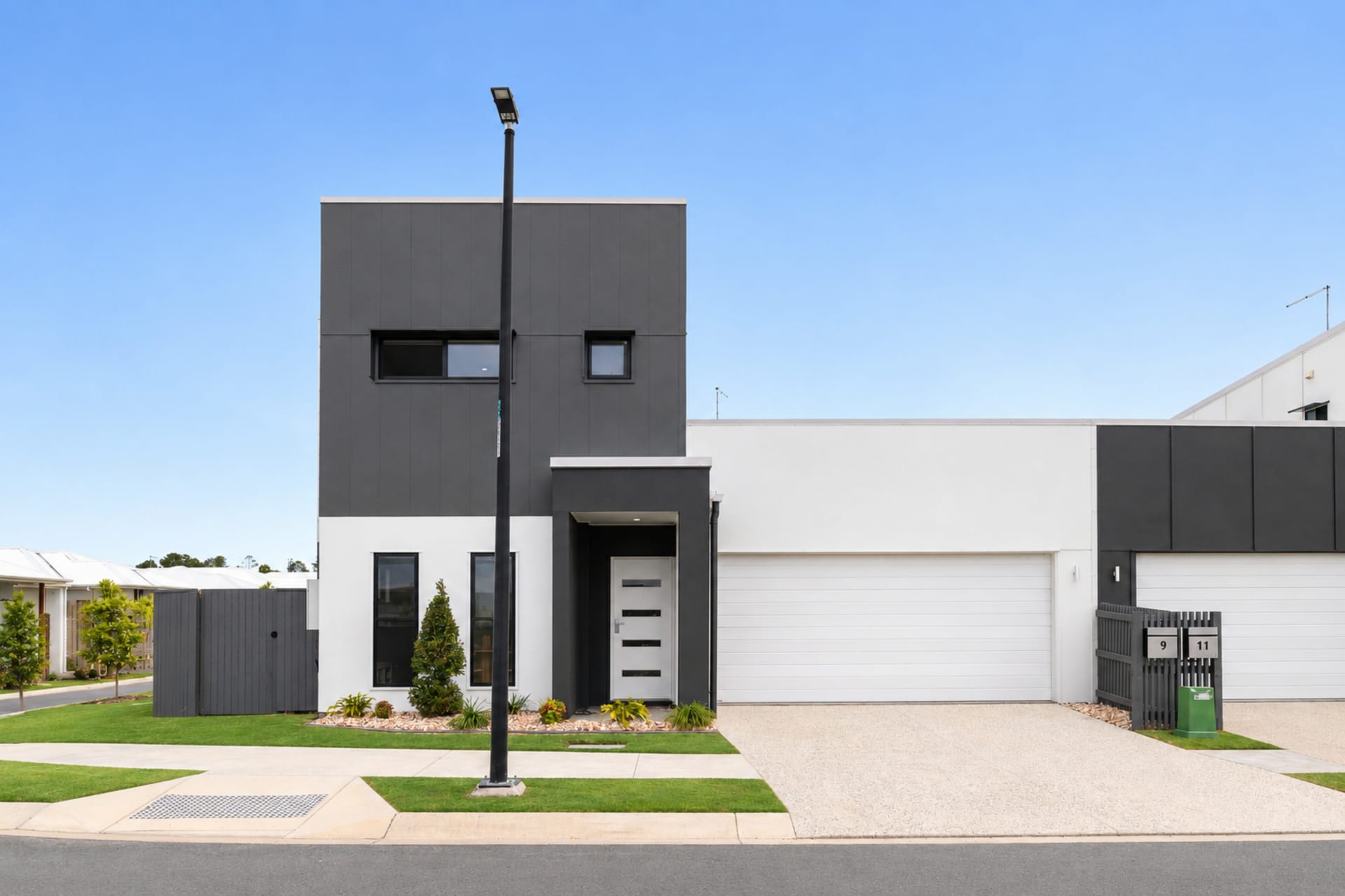 Parkside Perfection with Contemporary Comfort & Lifestyle Appeal
