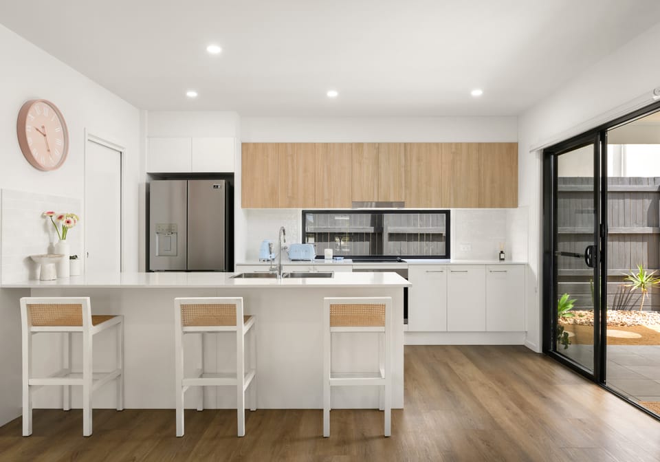 Parkside Perfection with Contemporary Comfort & Lifestyle Appeal