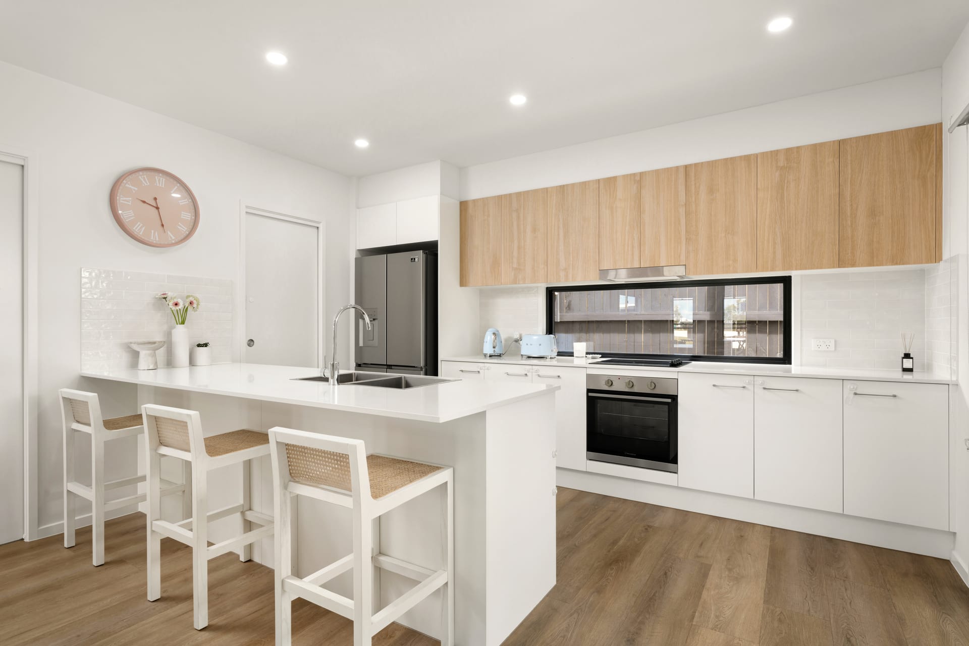 Parkside Perfection with Contemporary Comfort & Lifestyle Appeal
