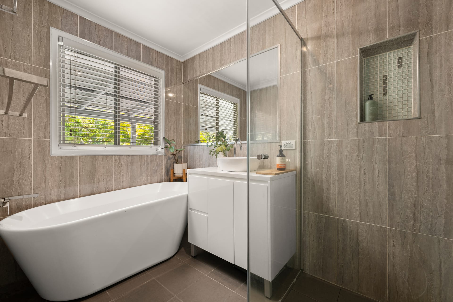 Your Own Private Tropical Retreat in the Heart of Buderim