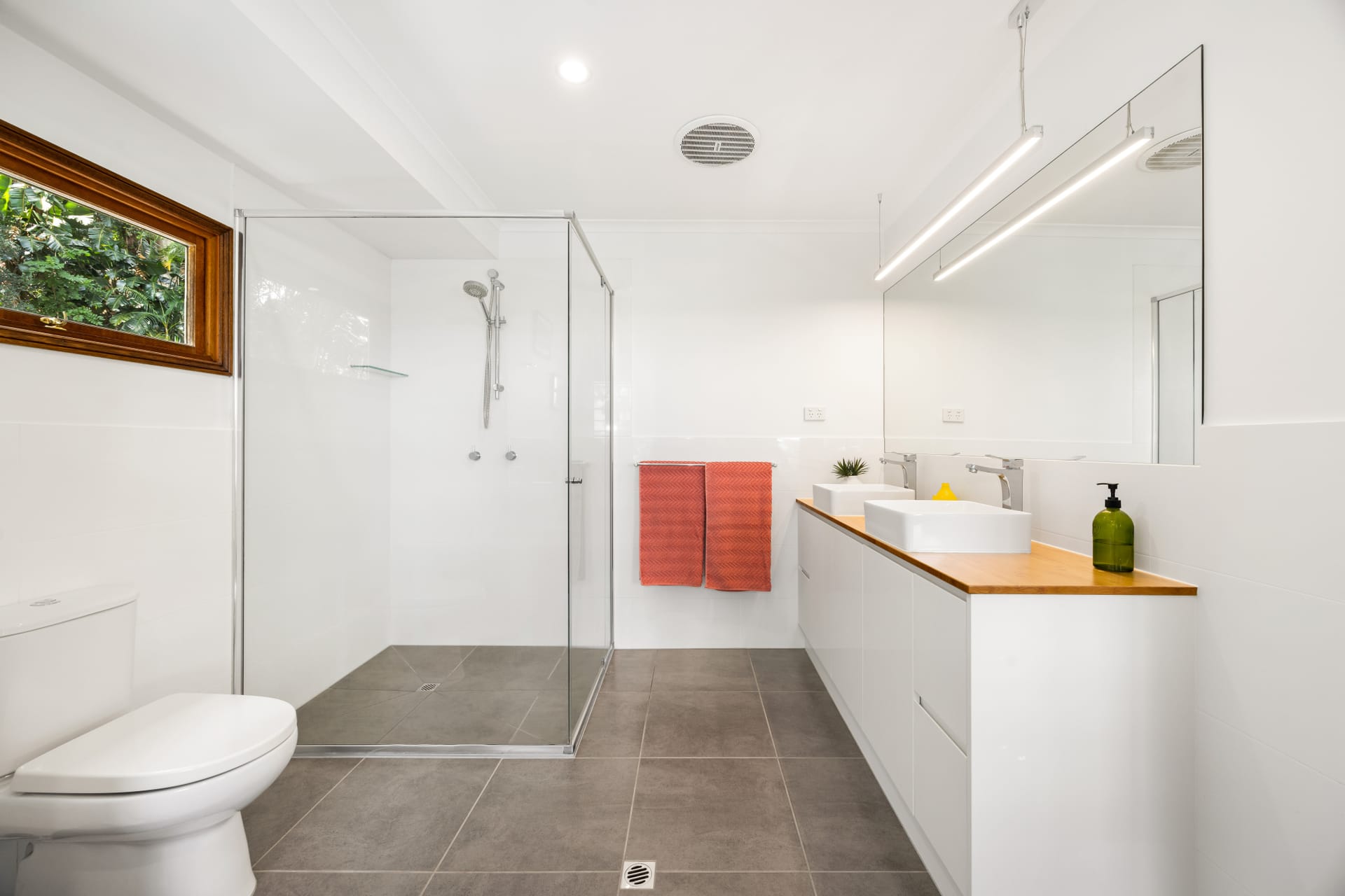 Your Private Buderim Escape with a Hinterland Backdrop