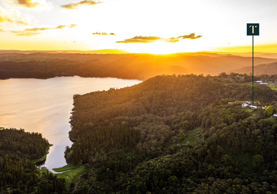 RIDGELINE LIVING WITH VIEWS THAT STOP YOU IN YOUR TRACKS