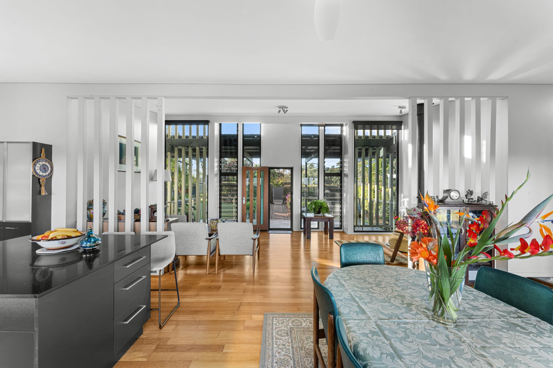 RIDGELINE LIVING WITH VIEWS THAT STOP YOU IN YOUR TRACKS