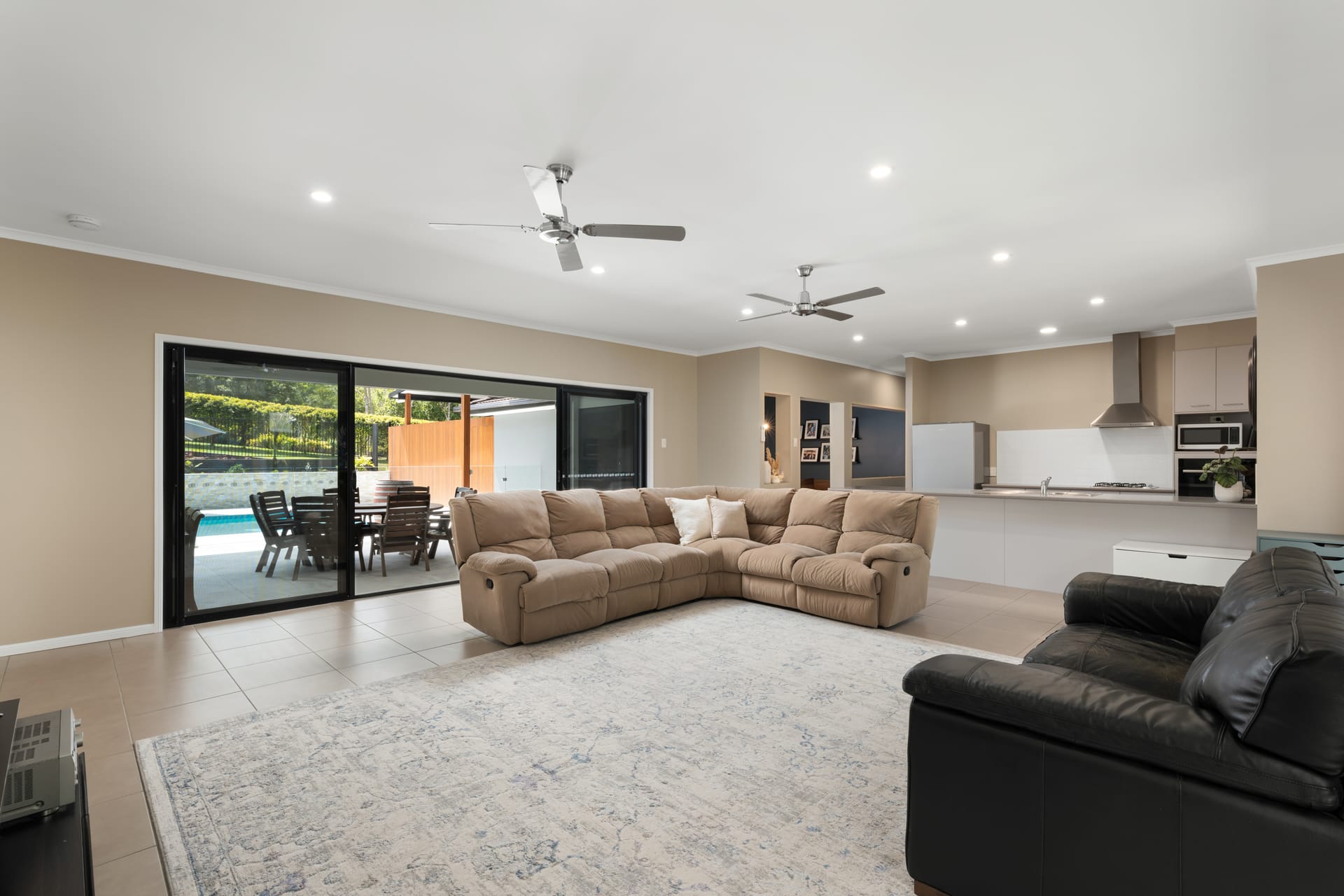 Private Lifestyle Retreat with Pool, Shed & Rainforest Setting