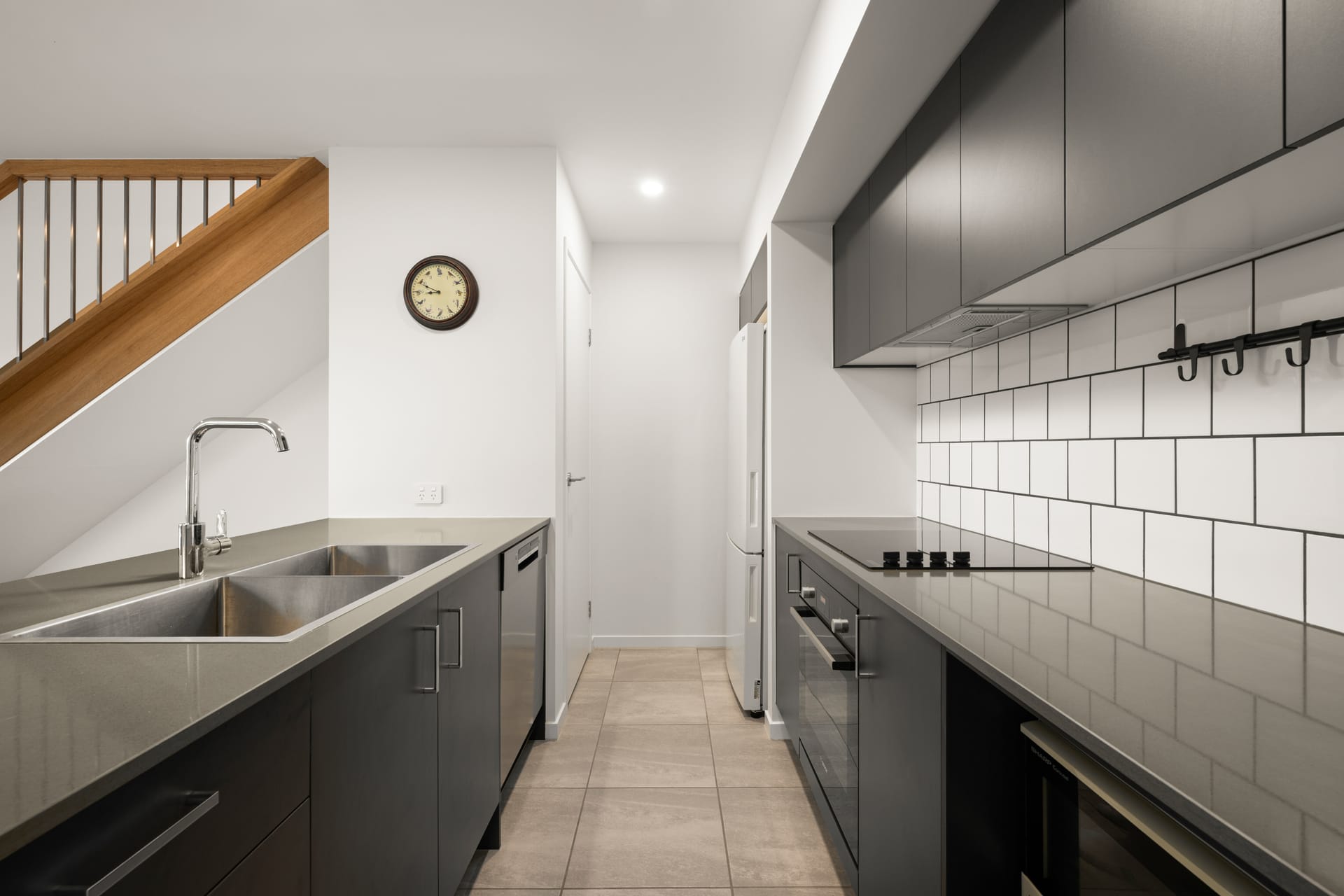 Immaculate Terrace Living with Space to Relax