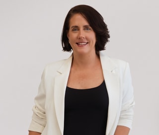Louise Webb