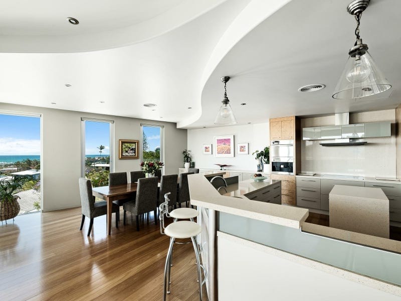 SOLD UNDER THE HAMMER - BY CRAIG PORTER