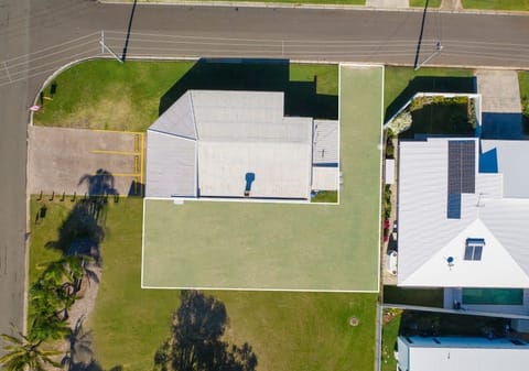 Blue-Chip Location, Vacant Block!