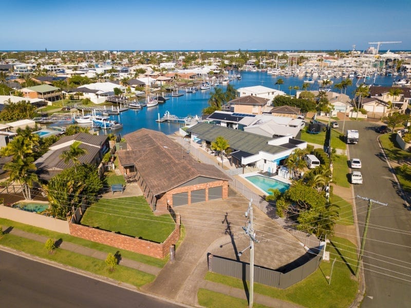 Untouched Waterfront Gem.. Imagine the Possibilities!