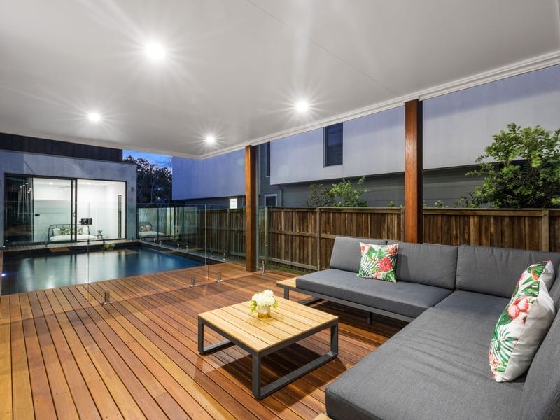 BEACHSIDE PERFECTION - CONTEMPORARY, CHIC, CUSTOMISED!