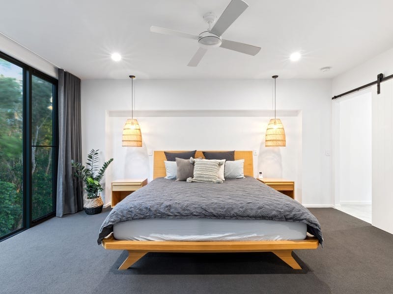 BEACHSIDE PERFECTION - CONTEMPORARY, CHIC, CUSTOMISED!