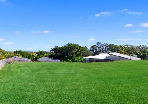 VACANT FLAT ¼ ACRE ON TOP!