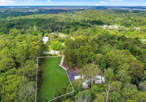 READY TO BUILD - ACREAGE SIZED BLOCK!