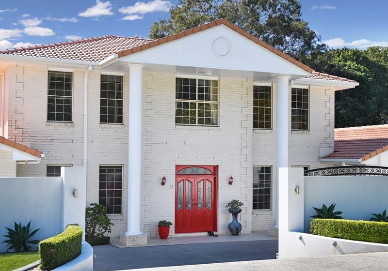 THE WHITE HOUSE ON BUDERIM