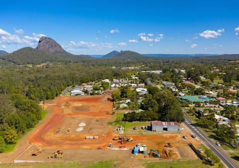 DISCOVERY: OPPORTUNITY, LIFESTYLE, VIEWS! CONSTRUCTION HAS STARTED!