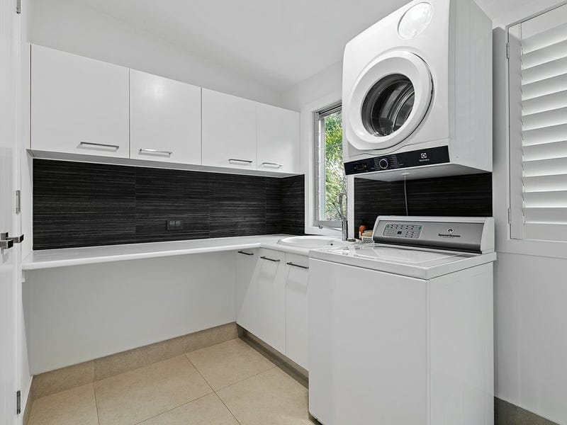 SOLD BY - CRAIG PORTER