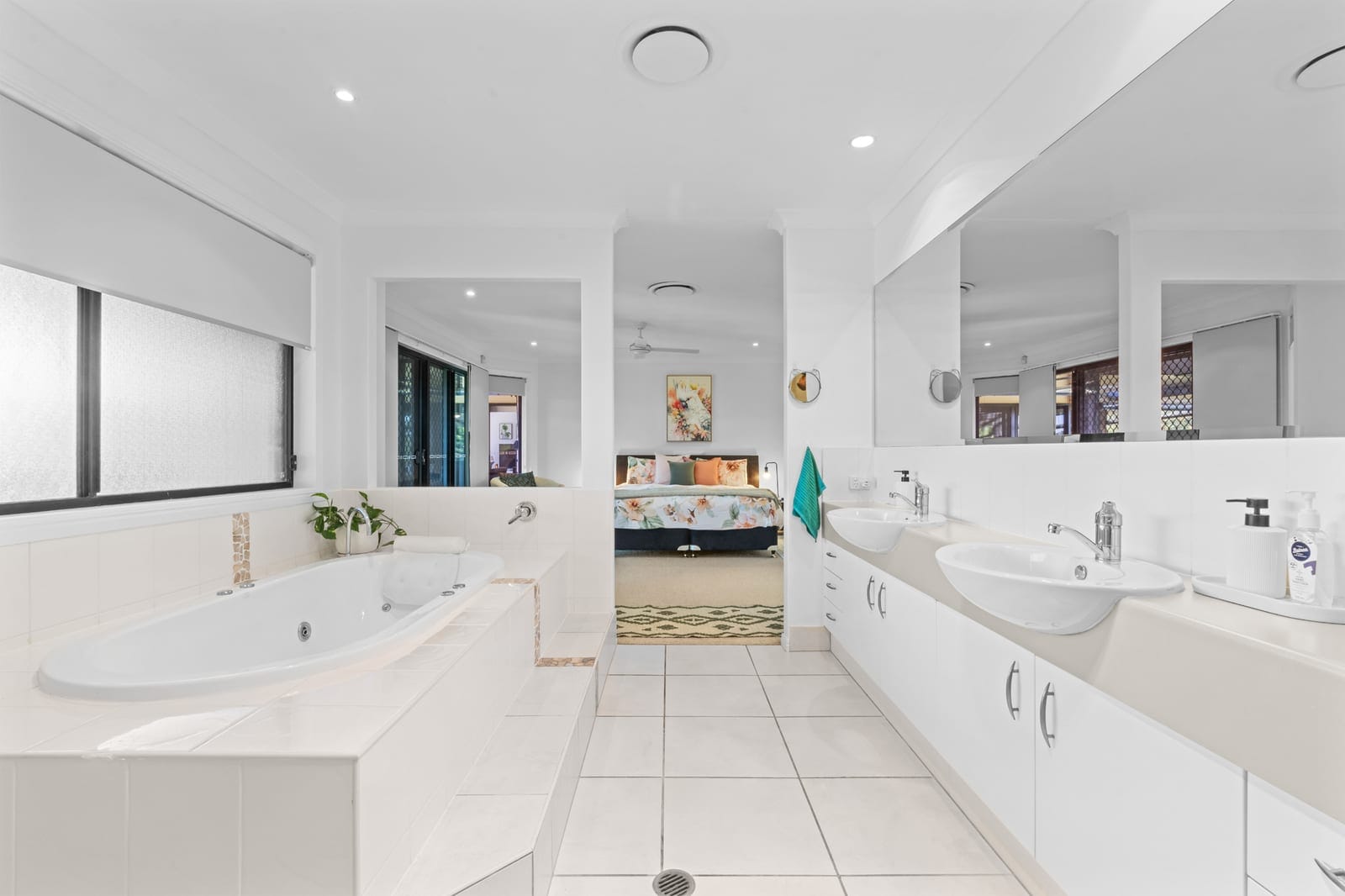 Where Views, Space & Serenity Meet Your North Maleny Haven Awaits