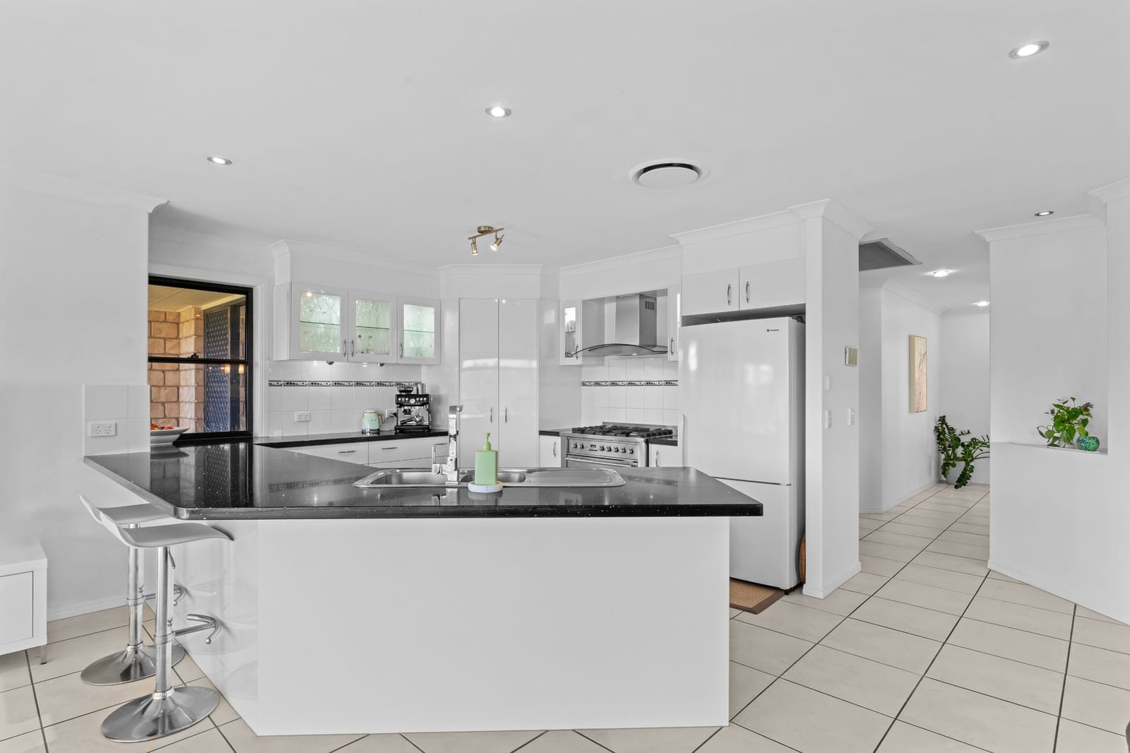 Where Views, Space & Serenity Meet Your North Maleny Haven Awaits