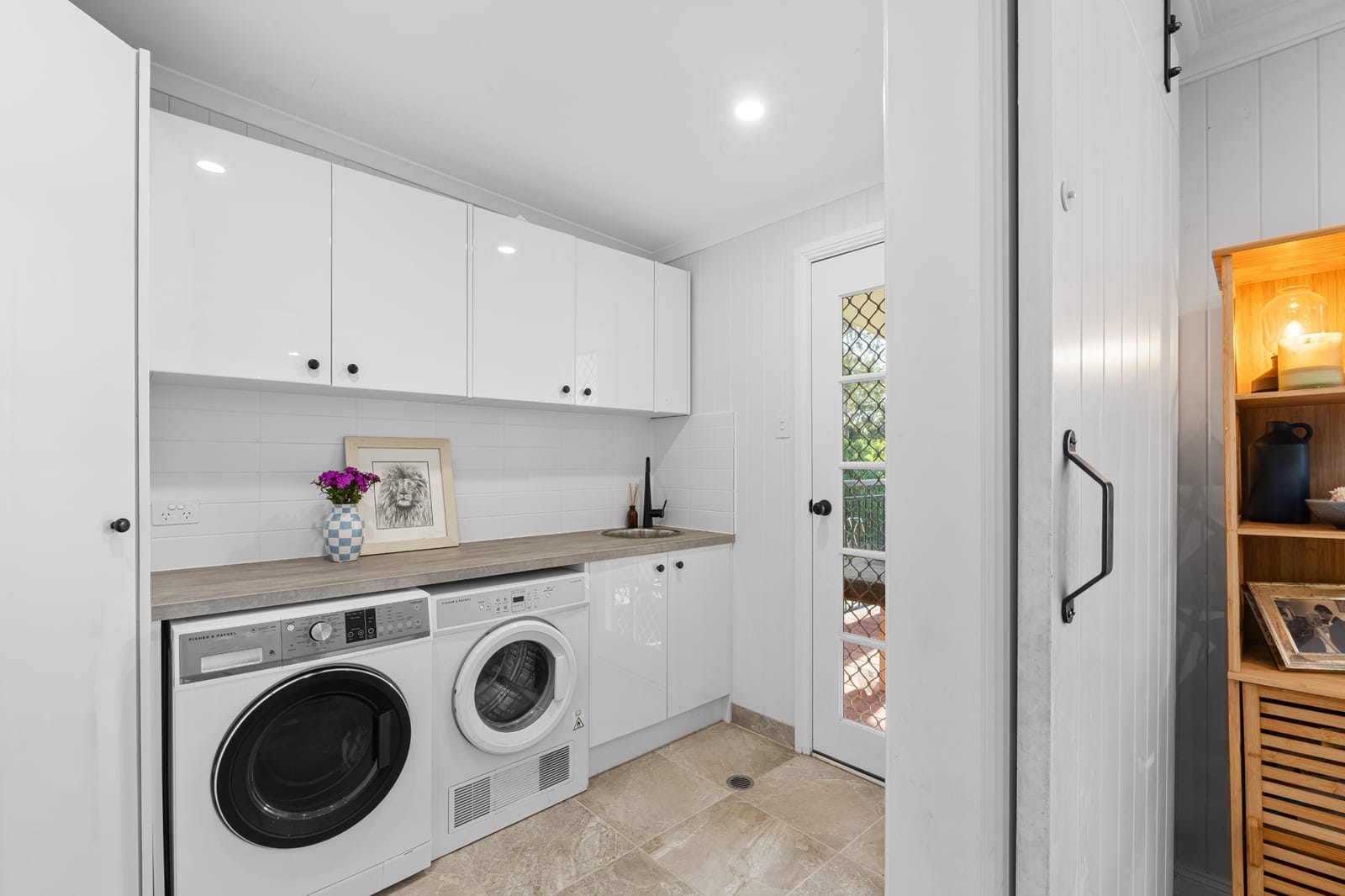 Family-Friendly Queenslander with Horse Yards & Room to Roam