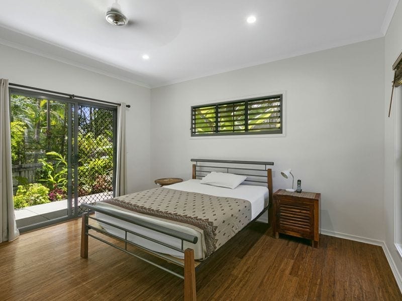 PLANTATION STYLE ON PRIVATE 1/2 ACRE - BUDERIM/MONS