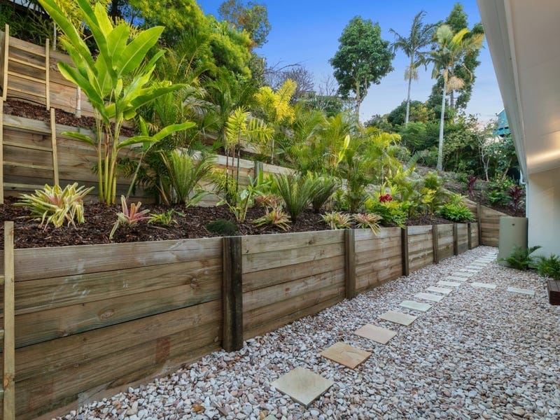 The ultimate alternative to penthouse style living - striking beach house in Alexandra Headland!