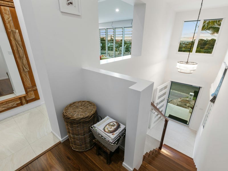 The ultimate alternative to penthouse style living - striking beach house in Alexandra Headland!