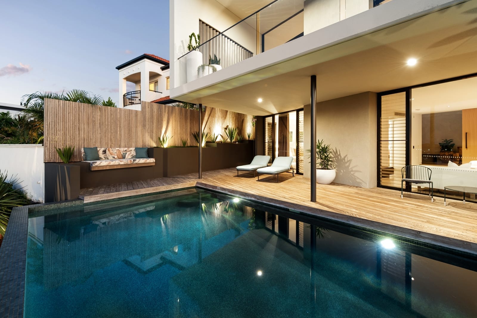 Lavish, Luxurious, Lifestyle Magnificence!