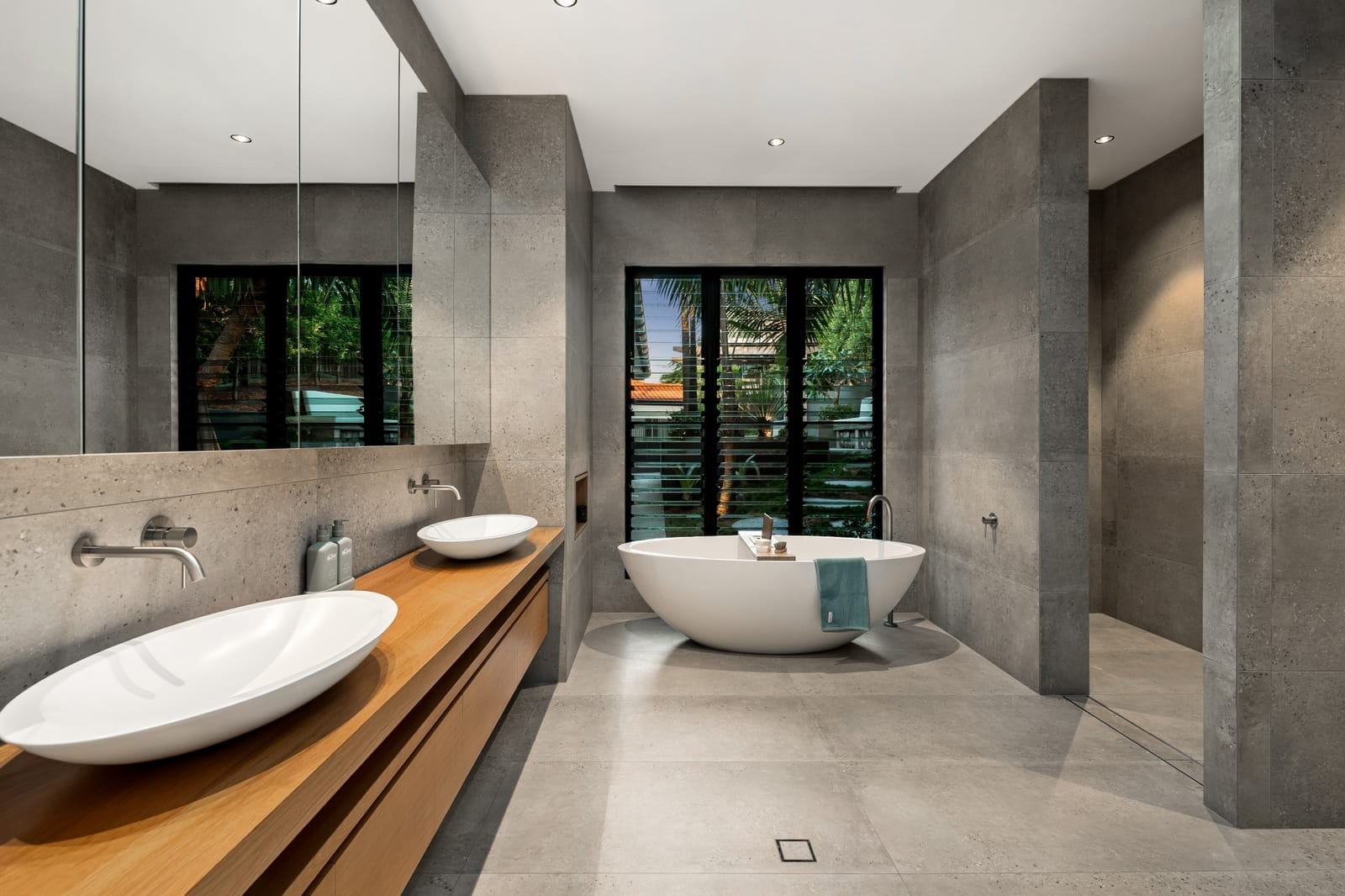 Lavish, Luxurious, Lifestyle Magnificence!