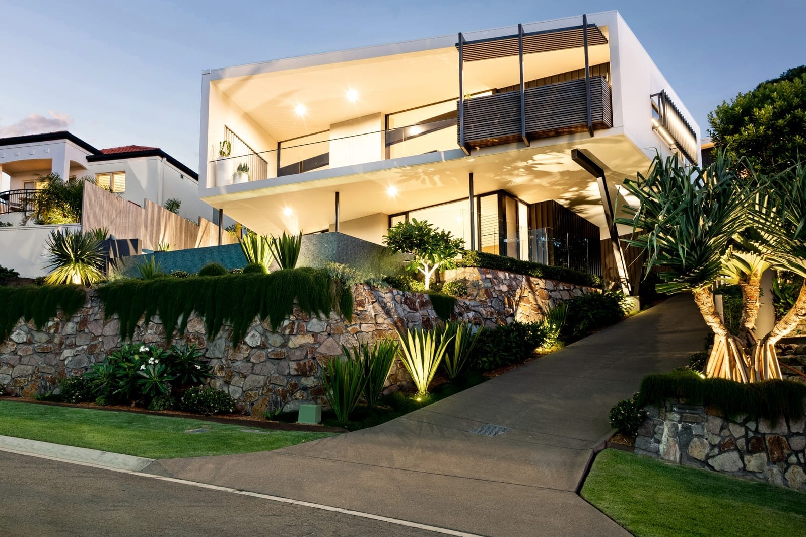Lavish, Luxurious, Lifestyle Magnificence!