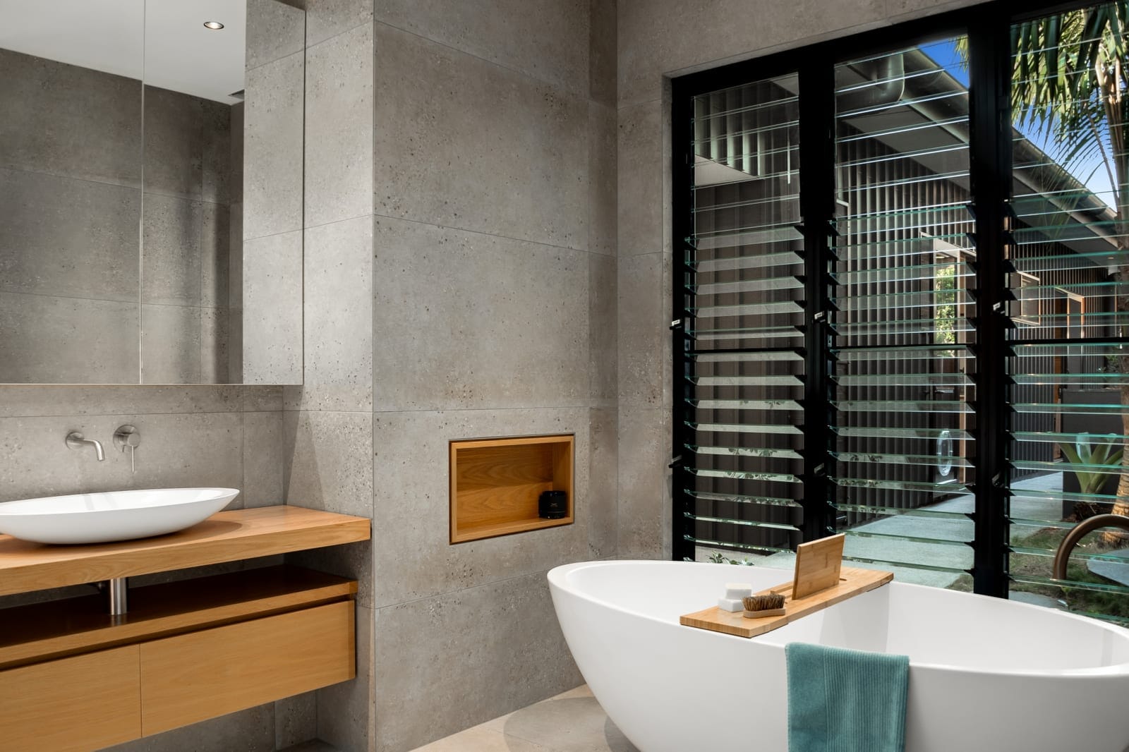 Lavish, Luxurious, Lifestyle Magnificence!