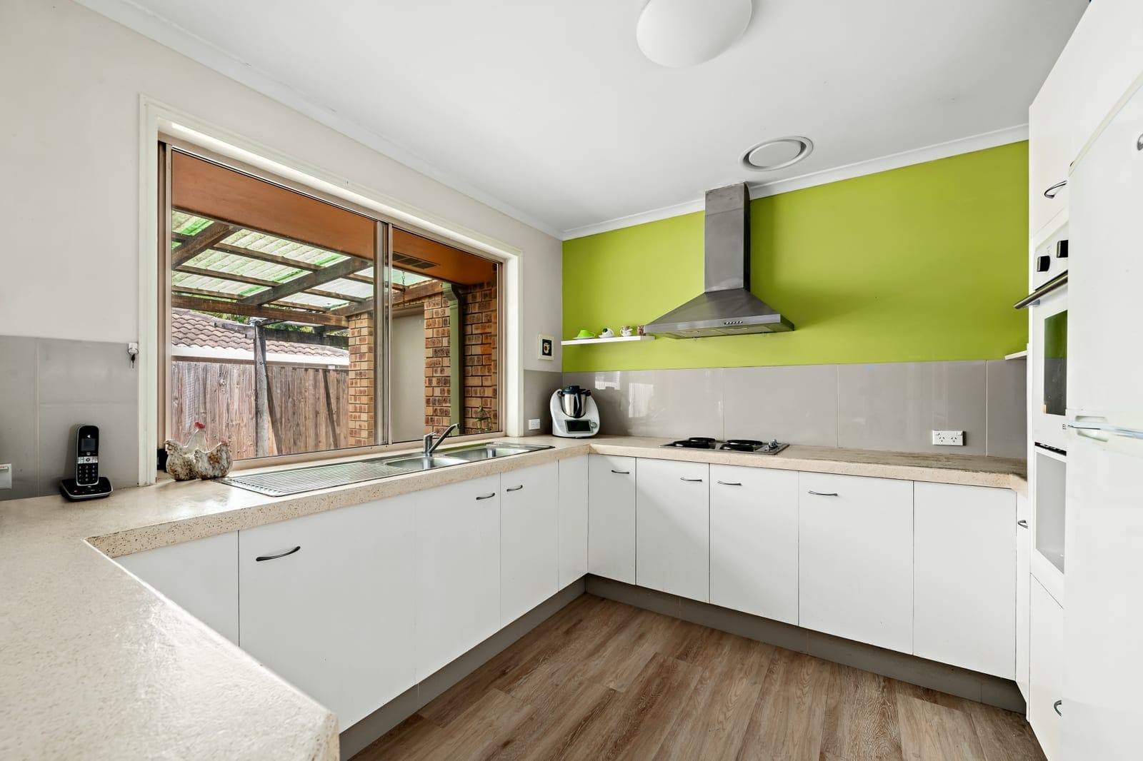 Live the tree change just minutes from the CBD