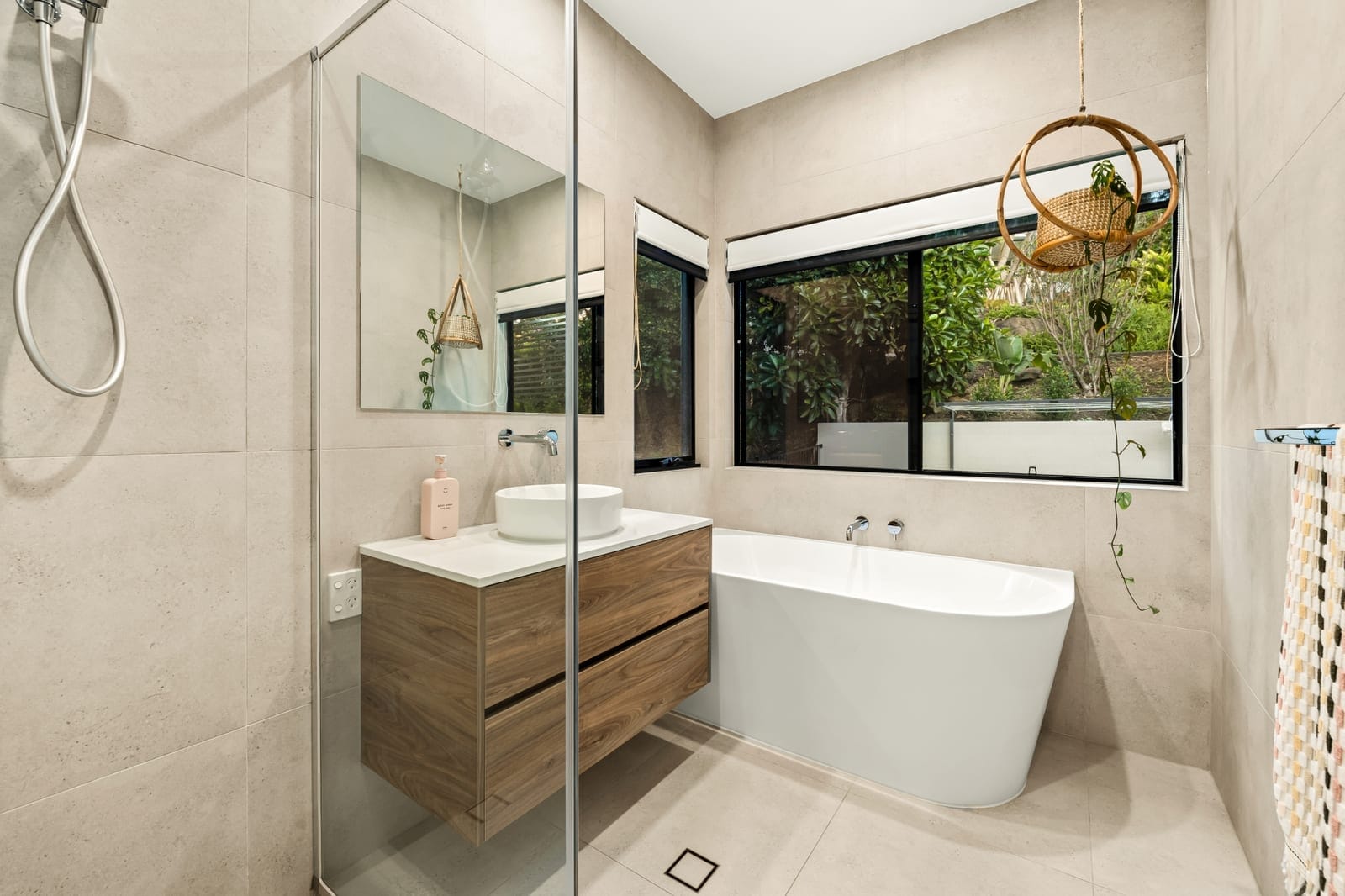 Elevation, Privacy, Lifestyle!
