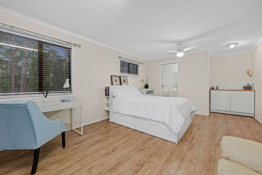 Dual Living, Lifestyle opportunity!