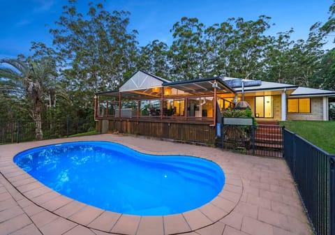 Dual Living, Lifestyle opportunity!