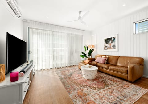 Brand New, North Facing