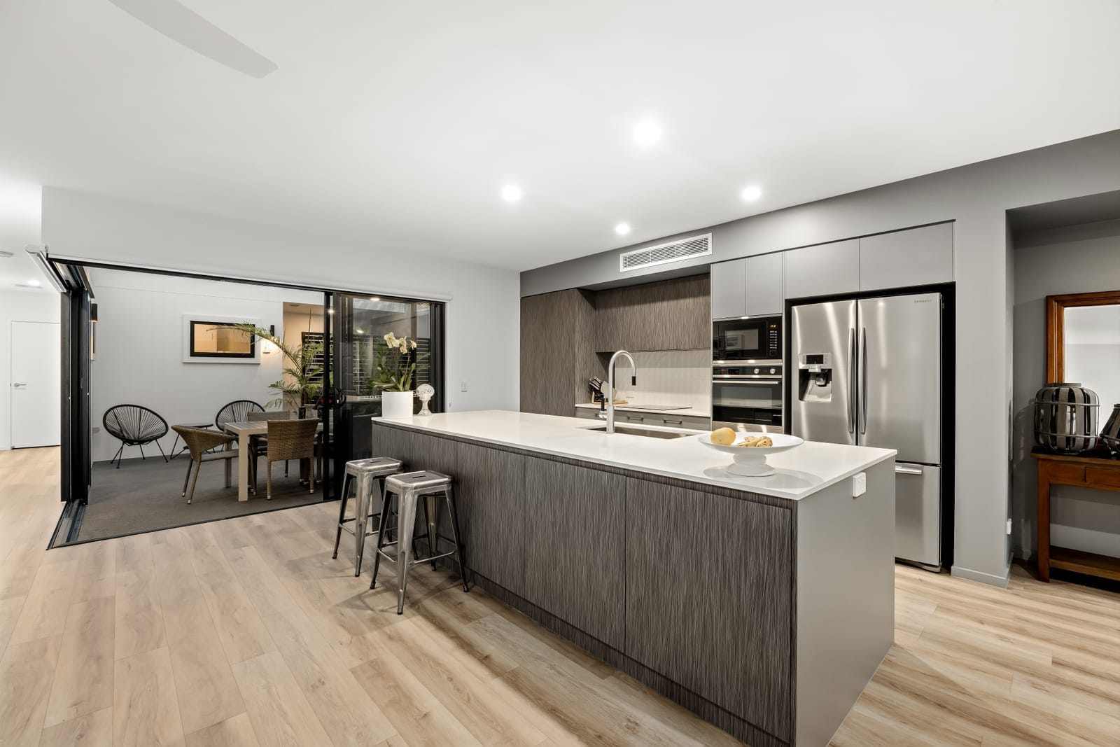 Low Maintenance: Luxury, Lifestyle, Location!