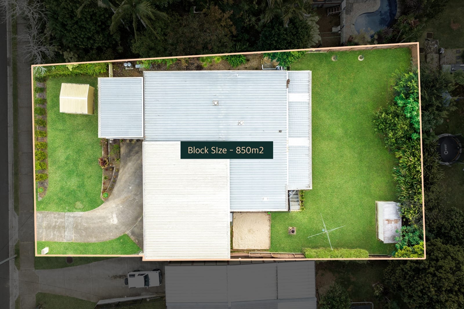 Palmwoods Perfection: Renovated Family Home