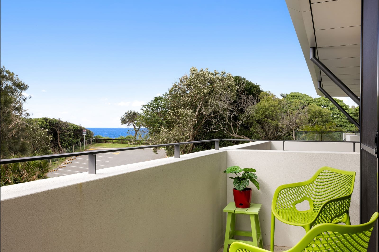 Beachfront Masterpiece: Unrivalled Lifestyle on Offer!