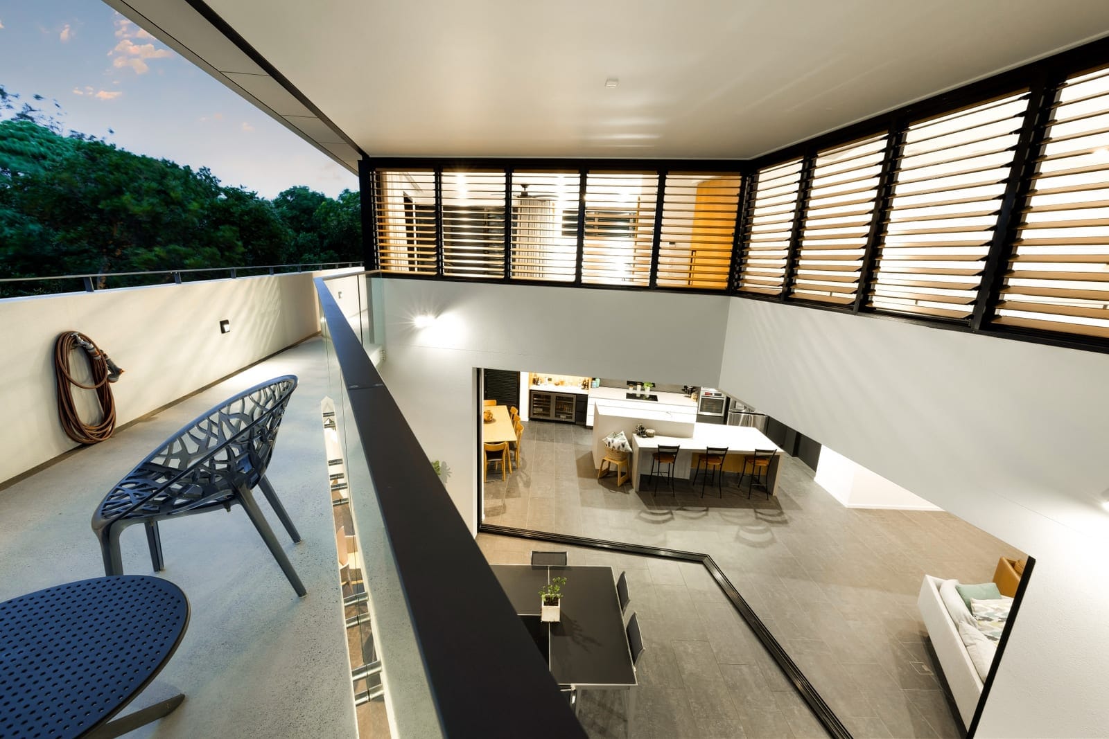Beachfront Masterpiece: Unrivalled Lifestyle on Offer!