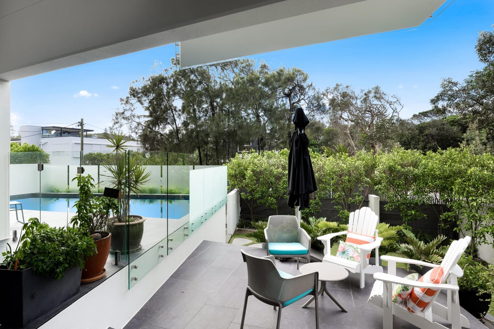 Beachfront Masterpiece: Unrivalled Lifestyle on Offer!