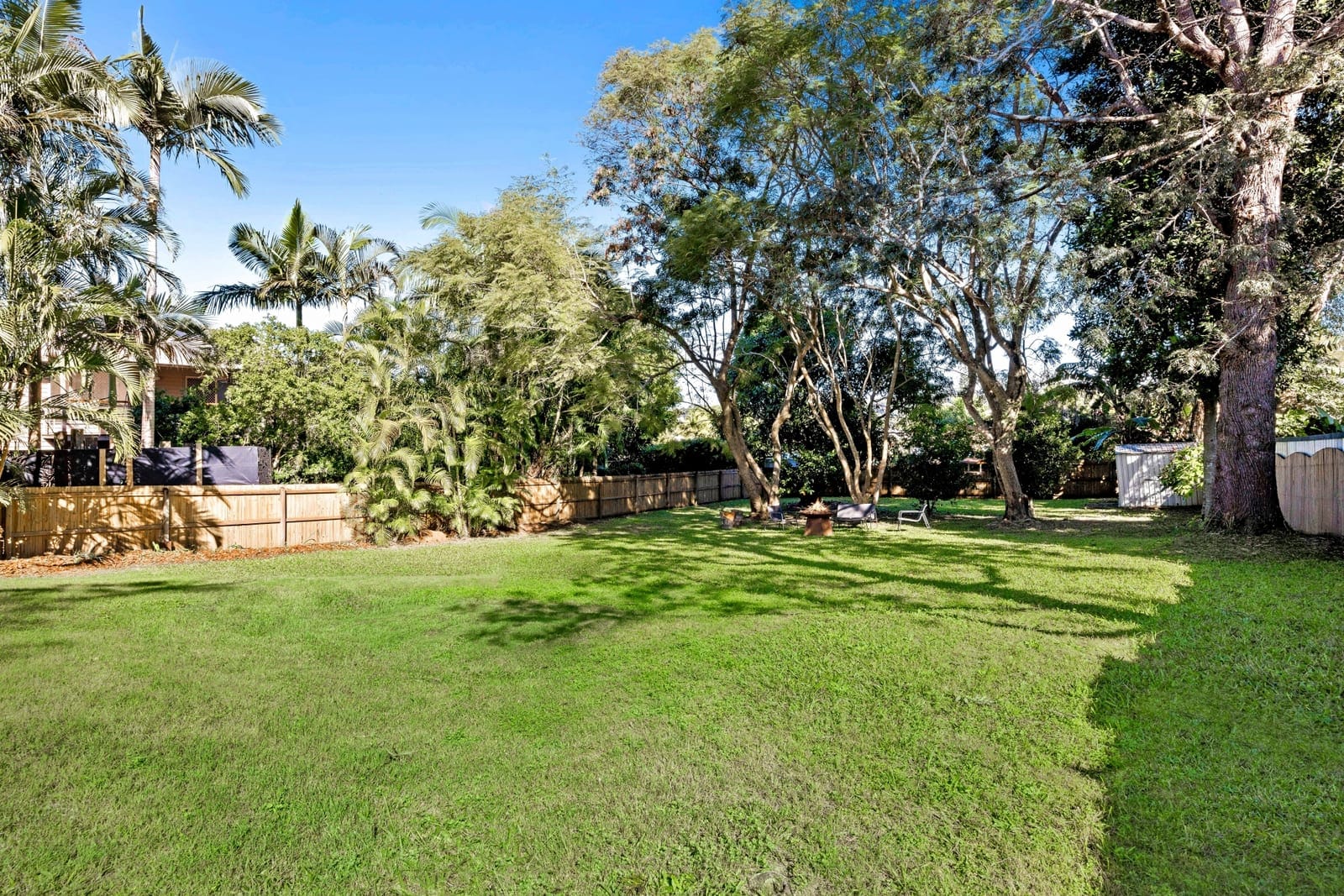Recently Renovated House on a Large 1100m2 Block!