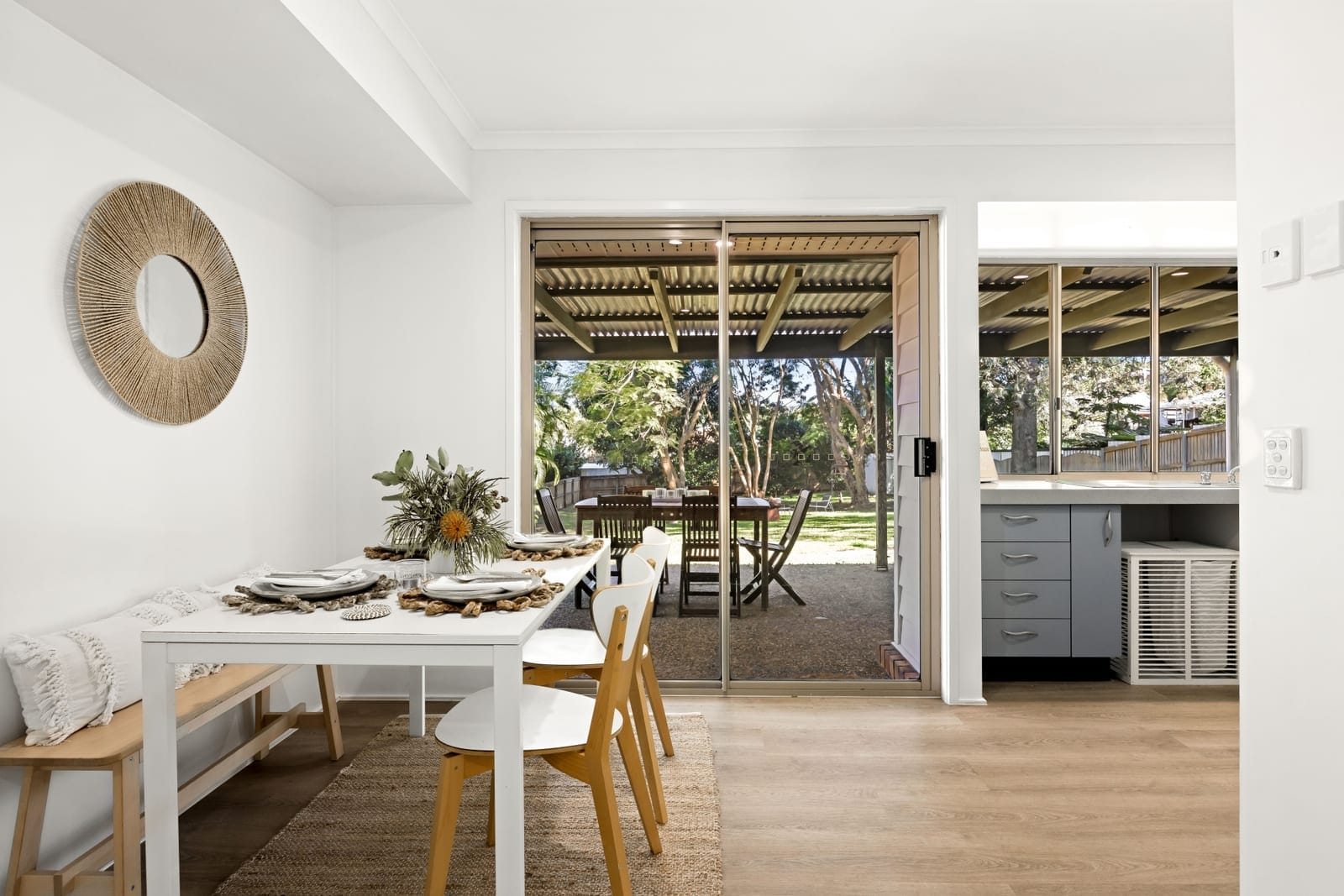 Recently Renovated House on a Large 1100m2 Block!