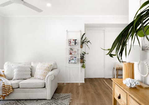 Recently Renovated House on a Large 1100m2 Block!